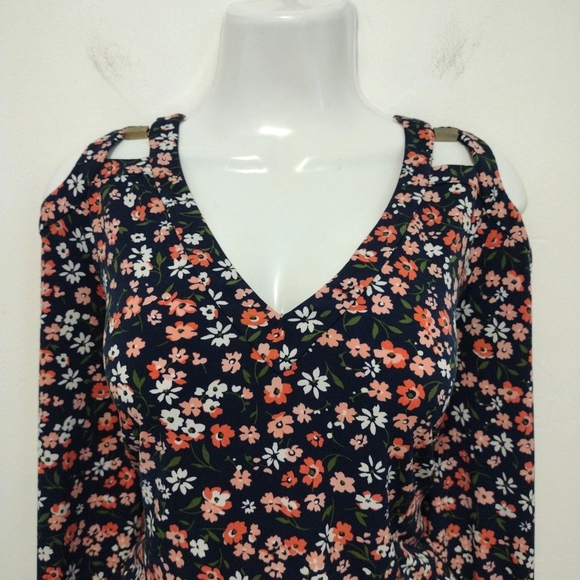 Michael Kors - Floral Cold Shoulder Blouse - Picture 2 of 16
